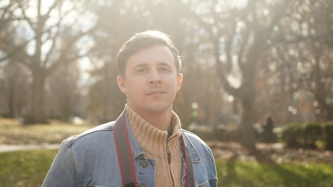 Portrait of a smiling man outdoors
